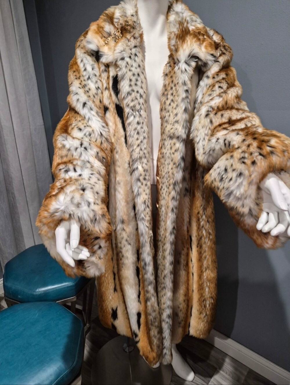 Pamela McCoy Lynx Faux Fur Coat